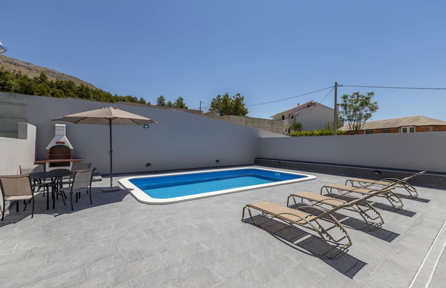 House With Private Pool M&M - Foto 24