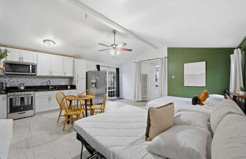 4BR Family Retreat with Hot Tub Games & Fire Pit - Foto 46