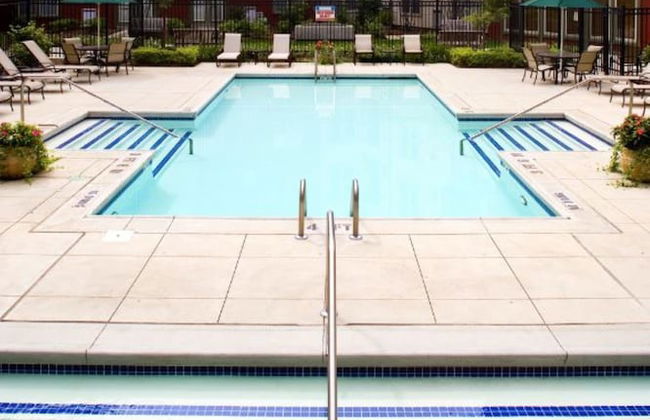 Bluebird Suites in Downtown Providence - Foto 1