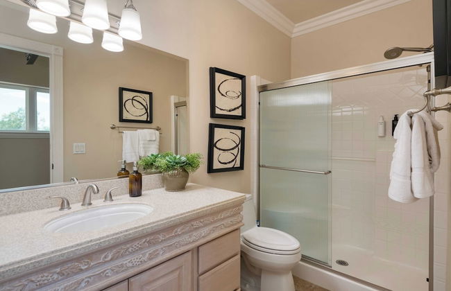 Grand Contento by Avantstay Extraordinary Estate w/ Pool & Movie Room - Photo 14