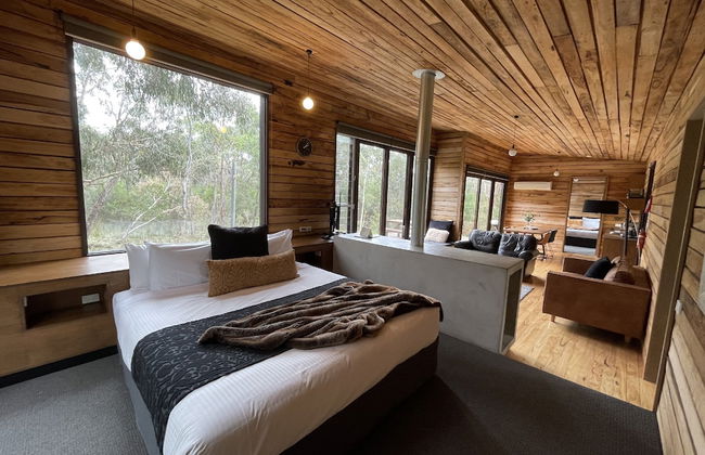 DULC Cabins - Photo 8