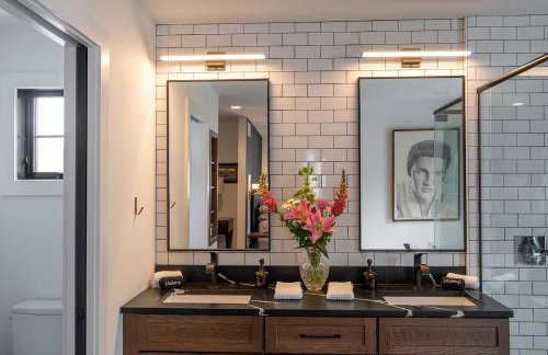 The DougOut Steps from Douglas Beach! - Foto 17