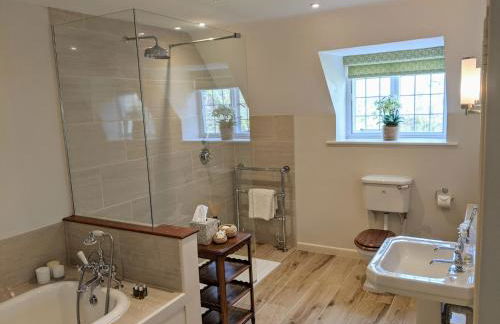 5 star Cotswold luxury with orchard garden - Foto 21
