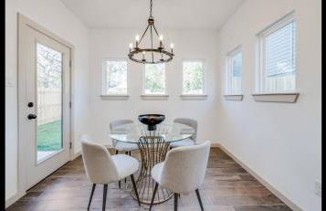 Stylish townhome near AT&T Stadium, Globe Life, Six Flags & More - Photo 17