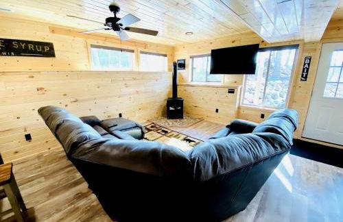 Group Lake Cabin with Ping Pong Table Loaded with Kayaks in Wisconsin - Foto 20