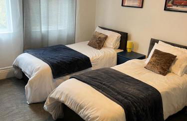 Spacious 7-Bedroom Victorian House - Foto 23