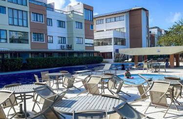 GUARAJUBA PARAÍSO DAS ÁGUAS - APT 2 quartos com AR e TV em TODOS os cômodos - Incluso Roupa de CAMA e BANHO - Filtro de Água Gelada e Maquina de Lavar dentro do APT - TOTAL CONFORTO PARA VC E SUA FAMILIA - Cond A beira da Lagoa e perto da PRAIA - Foto 11