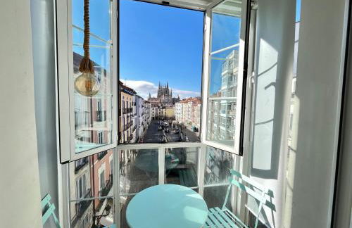 Atuaire Home Preciosa vivienda Vistas a la Catedral Parking Incluido - Foto 2