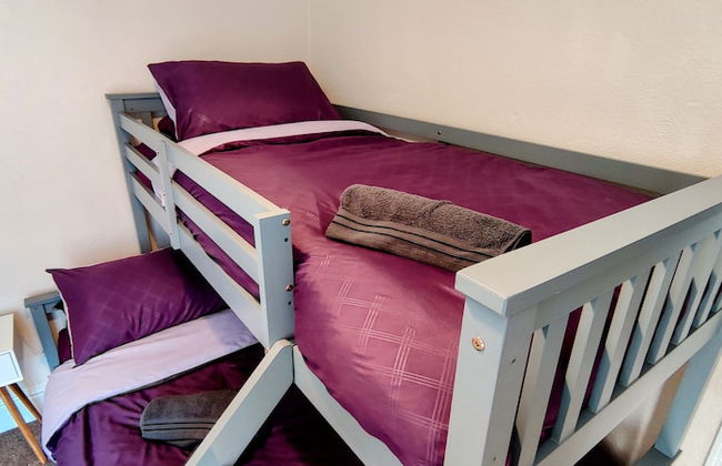 Rhubarb Terrace on the Coast - Sleeps 1-6 - Photo 9