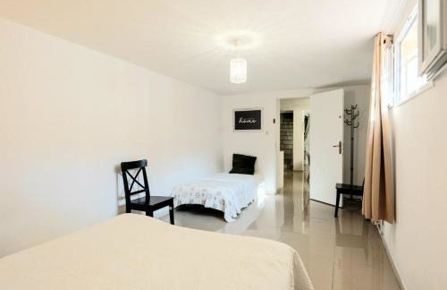 Villa 3 Logements entiers avec piscine parking - Foto 33