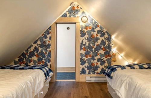 The Curator's Retreat For 8 - Photo 12