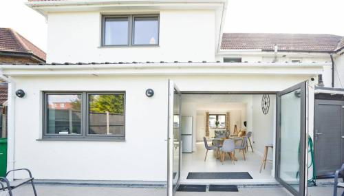 Home from home - 4 Double Bed House with Parking - Foto 4