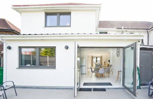 Home from home - 4 Double Bed House with Parking - Foto 4