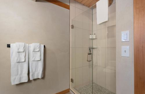 Riverside Retreat - Photo 19