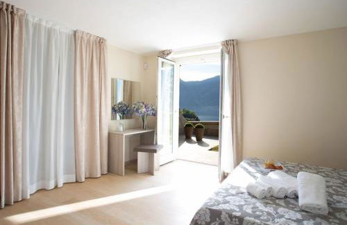 SALA COMACINA APARTMENT NO 1-SLEEPS 10 by Italian Apartments - Foto 29