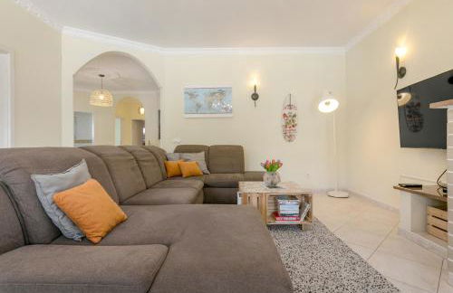 Casa Naboo - Sunny Holiday Home with Pool - Foto 11