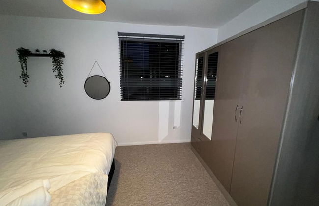 Impeccable 2-bed Apartment in Grays, London - Photo 7