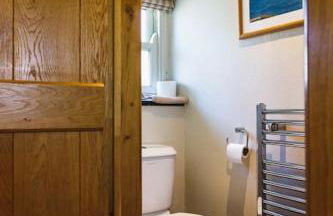 Converted Buttery Cottage in Pembrokeshire - Photo 25