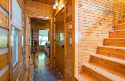 Big Boulder-Hot Tub, WiFi, Firepit, Arcade, Hiking - Foto 26