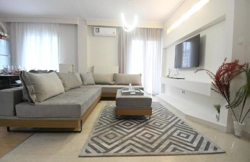 Double A Luxury Apartment - Photo 26