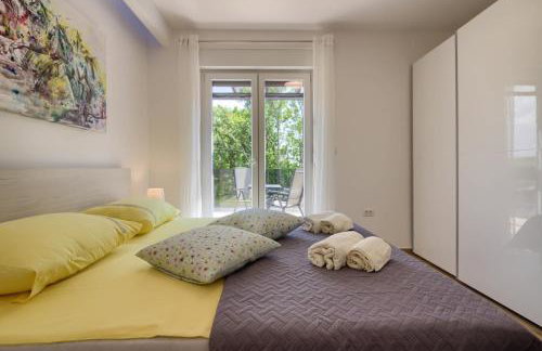 Luxury Villa with extra heated pool with hydromassage, biliard near town center and beach by WiiBuk - Foto 33