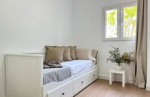 Your Poolside Paradise by the Sea - Foto 19