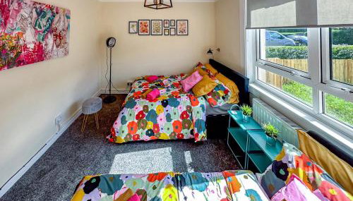 Colourful life-house near Glasgow - Foto 1