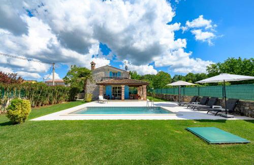 My Villa Ida with pool in Višnjan, Istria - Photo 8