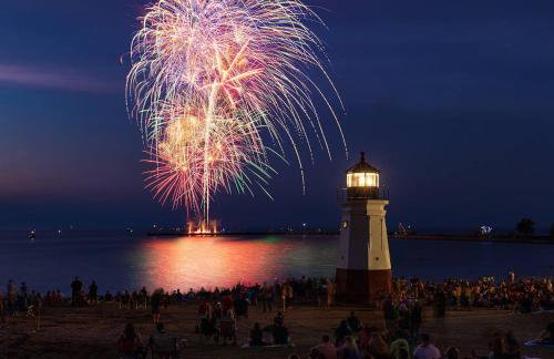 ENTIRE UNIT- Charming Century Home in Harbour Town - Foto 36