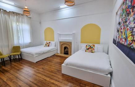 Ashton Mansion, Sleeps 20, Free Parking - Foto 7