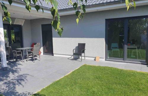 Ruhige Wohnung mit Terrasse - Foto 4