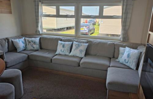 3 bed Sleeps 8 Wifi and Linen inc - Photo 5