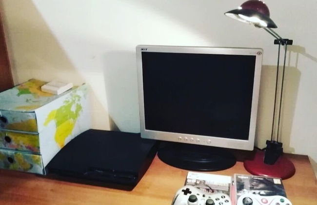 Cozy Family Home Near the Beach - Photo 20