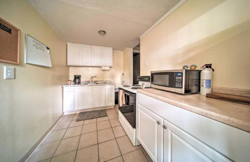 Geneva-on-the-Lake Cottage with Patio Walk to Shore - Foto 10