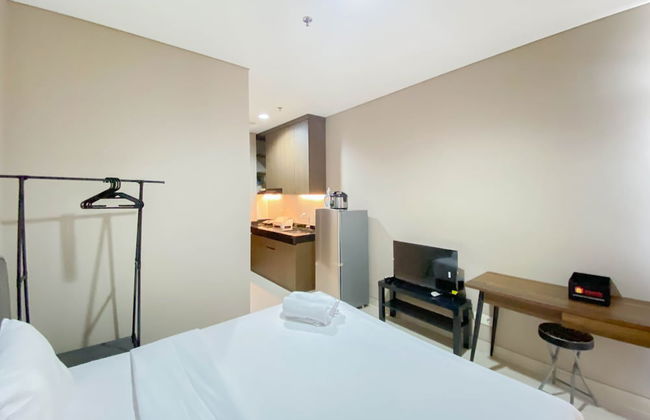 Cozy And Minimalist Studio Room Ciputra International Apartment - Photo 10