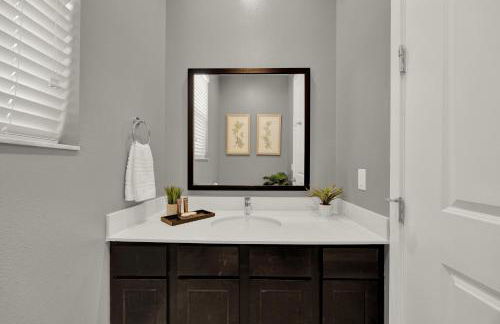 Beautiful 3 Bedroom Villa with Private Hot Tub, 10 mins to Disney! - Foto 31