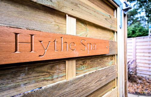 The Hideout - private luxury cabin near the sea with garden area, sea views and parking - Foto 26