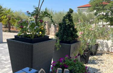 HelaMoni, New 5 Star 2 Person apartments with pool - Foto 23