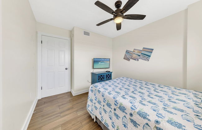 Seaside Beach & Racquet Condos - Photo 8