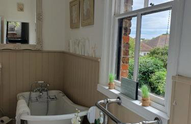 Victorian Retreat - A Serene Sanctuary - Foto 24