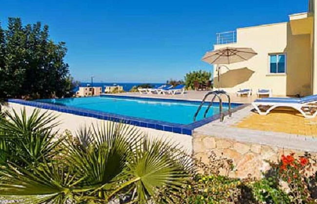 Sunny Villa, a Perfect Spacious Villa With Private Pool, Wifi & Ac in all Rooms - Foto 13