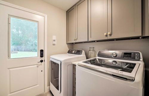 Modern Montgomery Home with Backyard, Deck, and Grill - Photo 28