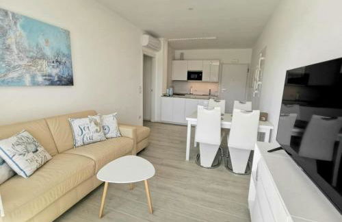 Piscina Fronte Mare & Terrazza - JL Blue Apartments C25 - Foto 8