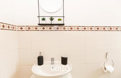 Beautiful and Modern 2-bed Home in Nottingham by Renzo, Free Wi-Fi, Ideal for Contractors - Foto 26