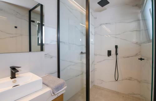 Xenias Luxury Villas Private Pool Kalathas - Photo 59