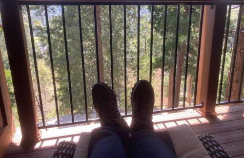 Cozy 3BR Dog-Friendly Cabin- Level 2 EV Chgr - Photo 19