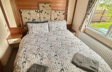 2-Bedroom Caravan Located in Uddingston, Glasgow at Maryville Caravan Site - Foto 9