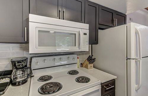 4 BDRM with POOL Prime Location on Lamar Mins to DT - Foto 39