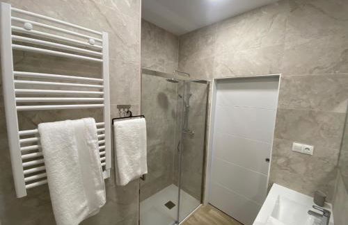 ALOJAMIENTO TURISTICO LAS VISTILLAS MADRID RIO - Foto 5