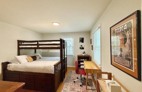 Cozy & Comfy Bright 3 Bedroom Home - Foto 29